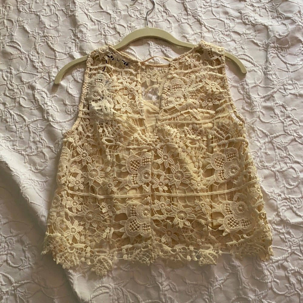 Zara Cream Lace Tank Top w/ Lining in M